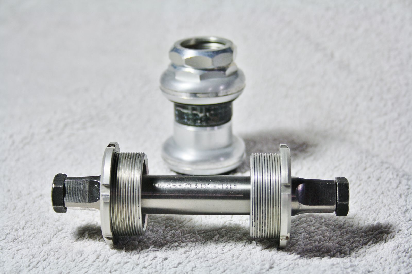 omas-bottom-bracket2